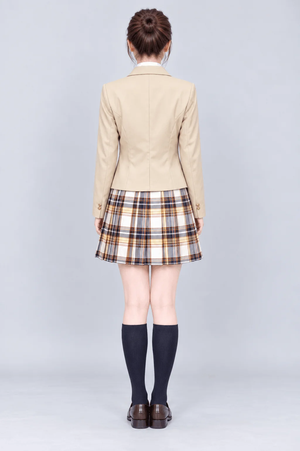 ミルクティーベージュブレザー制服セット　背面