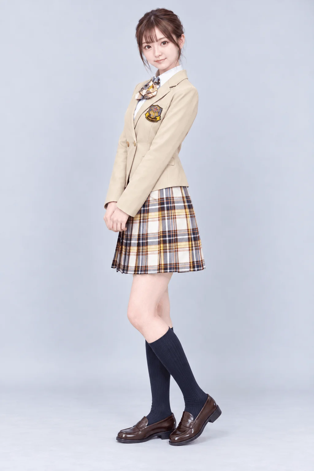 ミルクティーベージュブレザー制服セット　左引き2